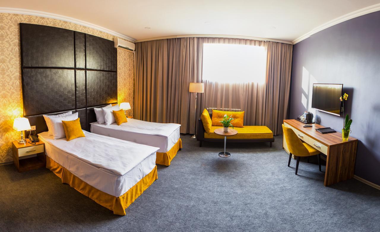 Hotel Square Inn Baky Esterno foto